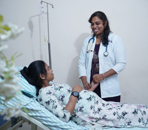 Rathna Fertility Center - doctor taking with the patient